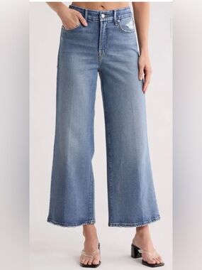 Good American Soft Tech Good Waist Palazzo Cropped Jeans in Light Blue